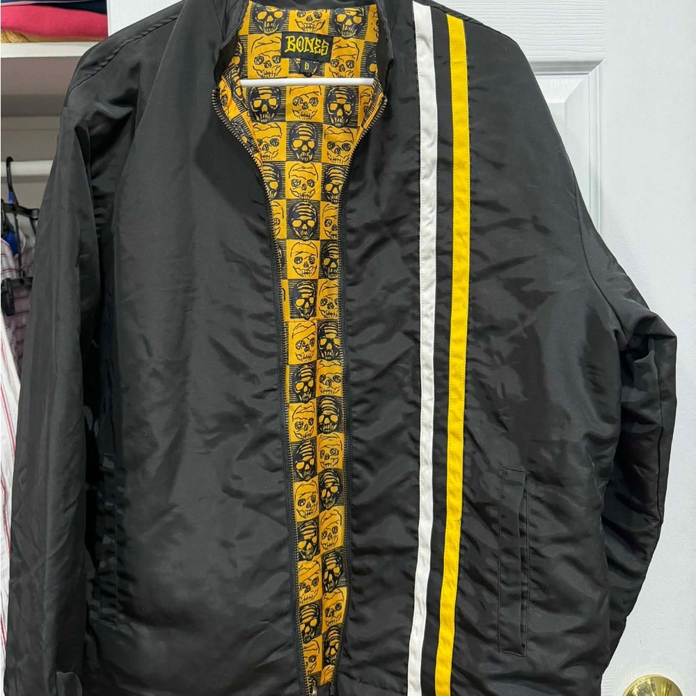 Bombas Black Jacket with Yellow and White Accents